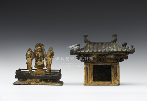 ▲간송미술관의 금동삼존불감(사진출처=간송미술관.)