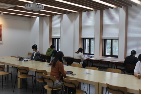 ▲명진관에 위치한 '명진라운지' (사진=권구봉 기자.)