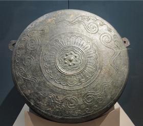 △ 도 5. 대정30년 선의림사명 금고, 고려 1190년, 지름 45.0cm, 국립청주박물관