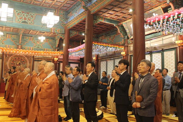 ▲우리대학 정각원서 한국교수불자대회 입재식이 진행되고 있다 (사진=방민우 수습기자.)