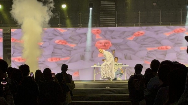 DJ performance of Monk New Jeans Nim was performed. /Photography by Jeon Han-gyeol