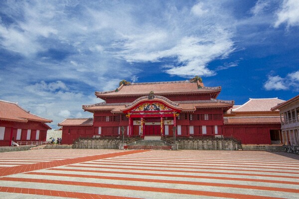 ▲2019년 화재 이전, 복원이 완료된 슈리성 정전 ‘세이덴’의 모습 (사진출처=Okinawa Churashima Foundation.)
