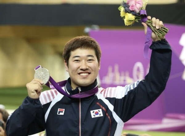 ▲2012 런던 올림픽에서 은메달을 목에 건 김종현 선수의 모습 (사진제공=김종현 선수.)