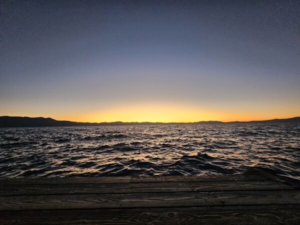 Though different from Korea, people settle there for its unique charm. /Photography by Lee Jae-won